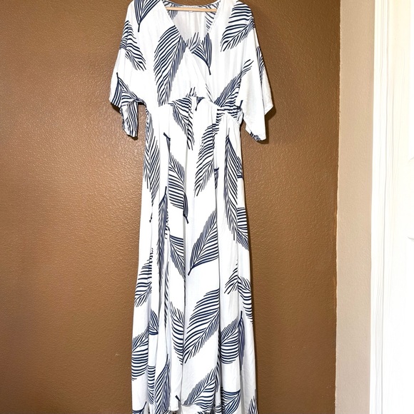 Baltic Born Corinth Maxi Dress Navy White Leaf Print Size L Tropical Boho Event - Picture 2 of 14